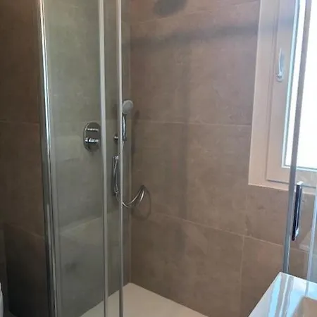 아파트 Diana - 레사